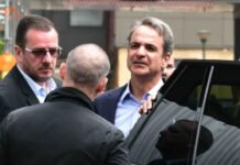 Σε κρίσιμη κατάσταση ο Γιώργος Μυλωνάκης – Μέσα στα μεσάνυχτα αιφνιδιαστική επίσκεψη του Πρωθυπουργού για να ενημερωθεί