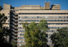 «Περίεργη» νομοθετική διάταξη για μετατάξεις αποσπασμένων στην ΕΥΠ προωθεί η Κυβέρνηση εν μέσω «καταιγίδας» για τις υποκλοπές!-«Ο Μητσοτάκης θέλει να βάλει στο τσεπάκι του τον κρατικό μηχανισμό» καταγγέλλει η αντιπολίτευση
